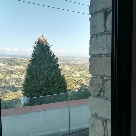 Case de vacanță Luxurious Wood 'n' Stone House *